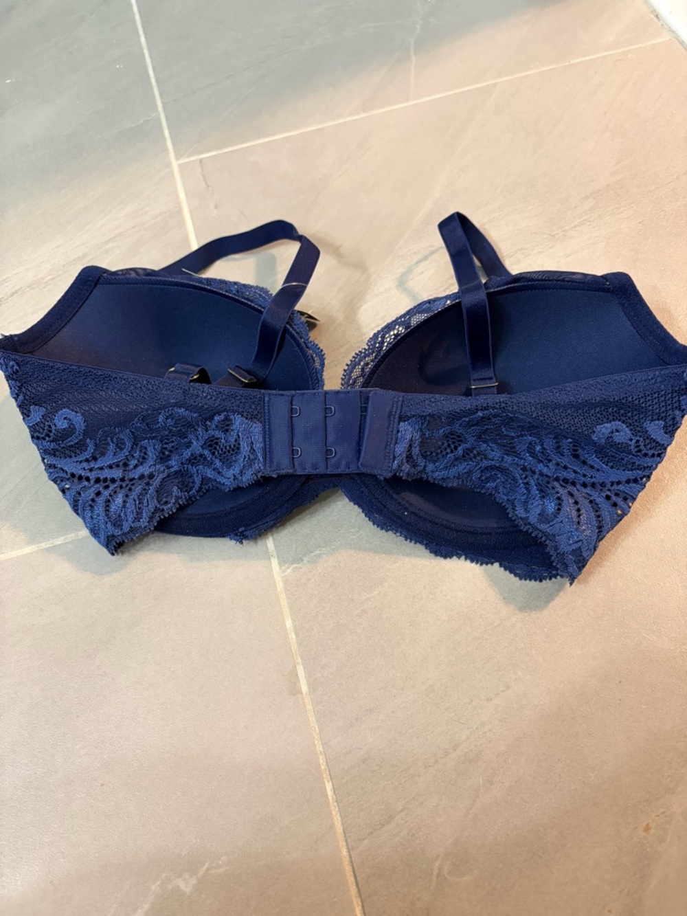 Natori Feathers Navy Lace Underwire Bra - Picture 2 of 4